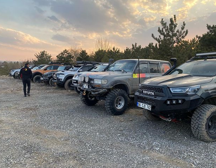 off-road aksesuar, arazi aracı tamir, off-road vinç, dodik kaplama, araç yükseltme kiti, 4x4 araç bakımı, motor tamiri, lastik değişimi, jant bakımı, araç aksesuar uygulama, off-road yükseltme, arazi aracı aksesuarları, off-road ekipman, off-road mağazası, arazi aracı yedek parça, off-road aksesuar satışı, off-road tamirhane, off-road servisi, arazi aracı aksesuar markaları, off-road araç modifikasyonu, off-road araç özelleştirme, off-road araç aksesuarları online satış